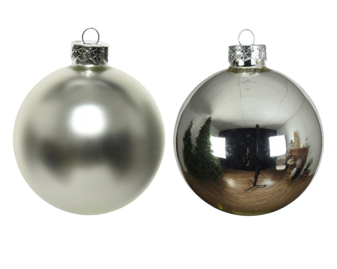 Set of glass balls for Christmas tree Silver