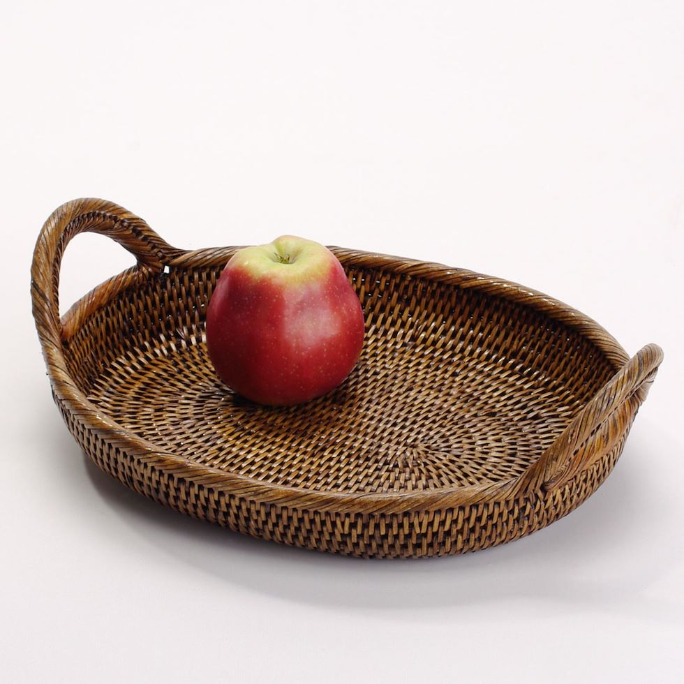 Stylish Hand-Woven Fruit Bowl - Charming Colonial Style for Your Home