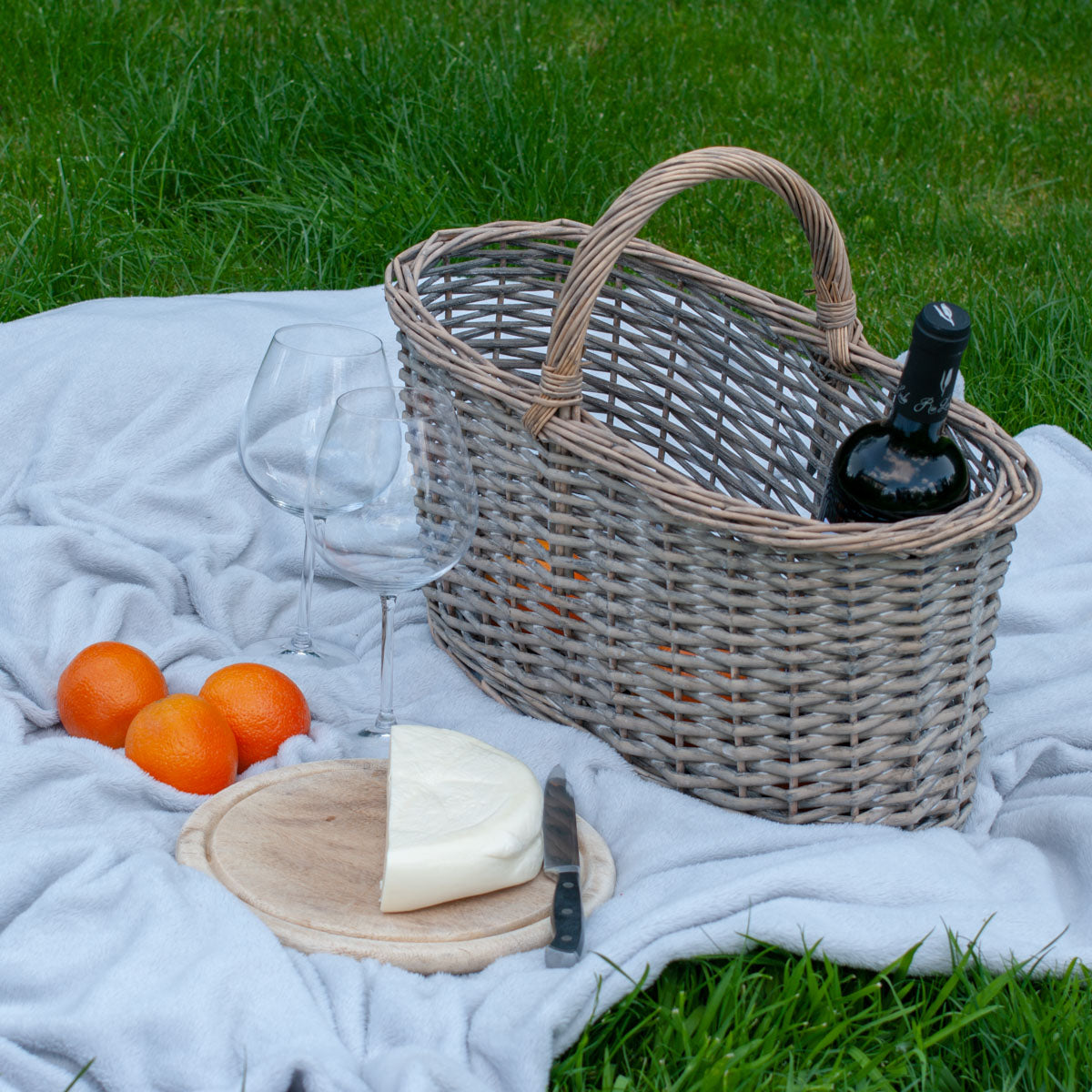 Large Natural Rattan Picnic Basket, 20х9х16 in (51*22*40 cm)