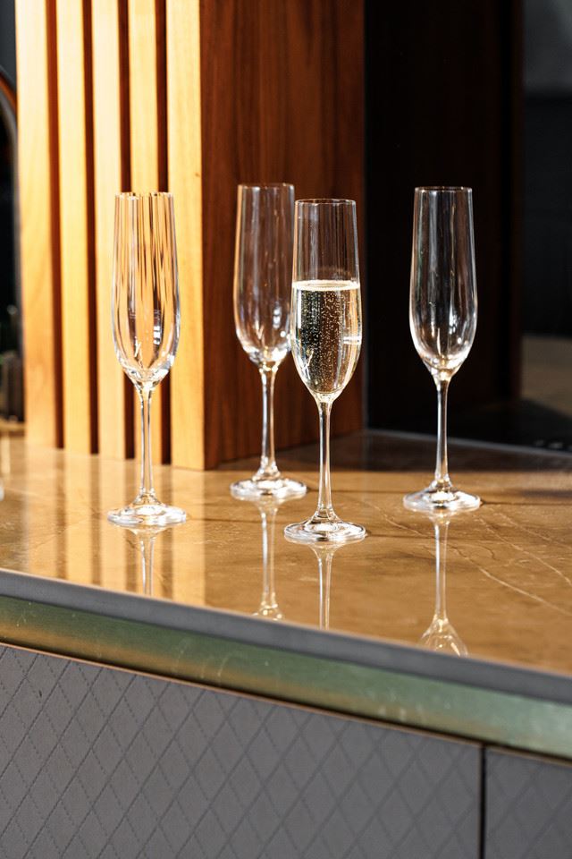 Mikasa Treviso 4-Piece Crystal Champagne Flute Glass Set – 190ml