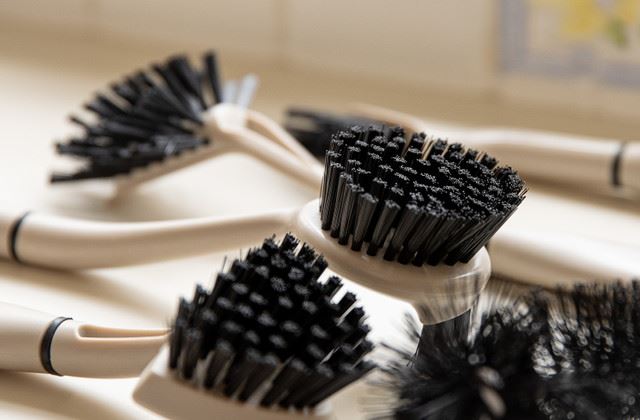 Eco-Friendly Coconut & Bamboo Dish Brush