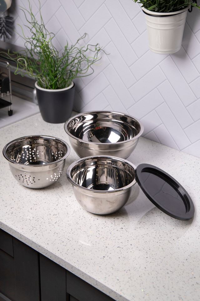 MasterClass Smart Space 3-Piece Bowl Set with Colander & Lid
