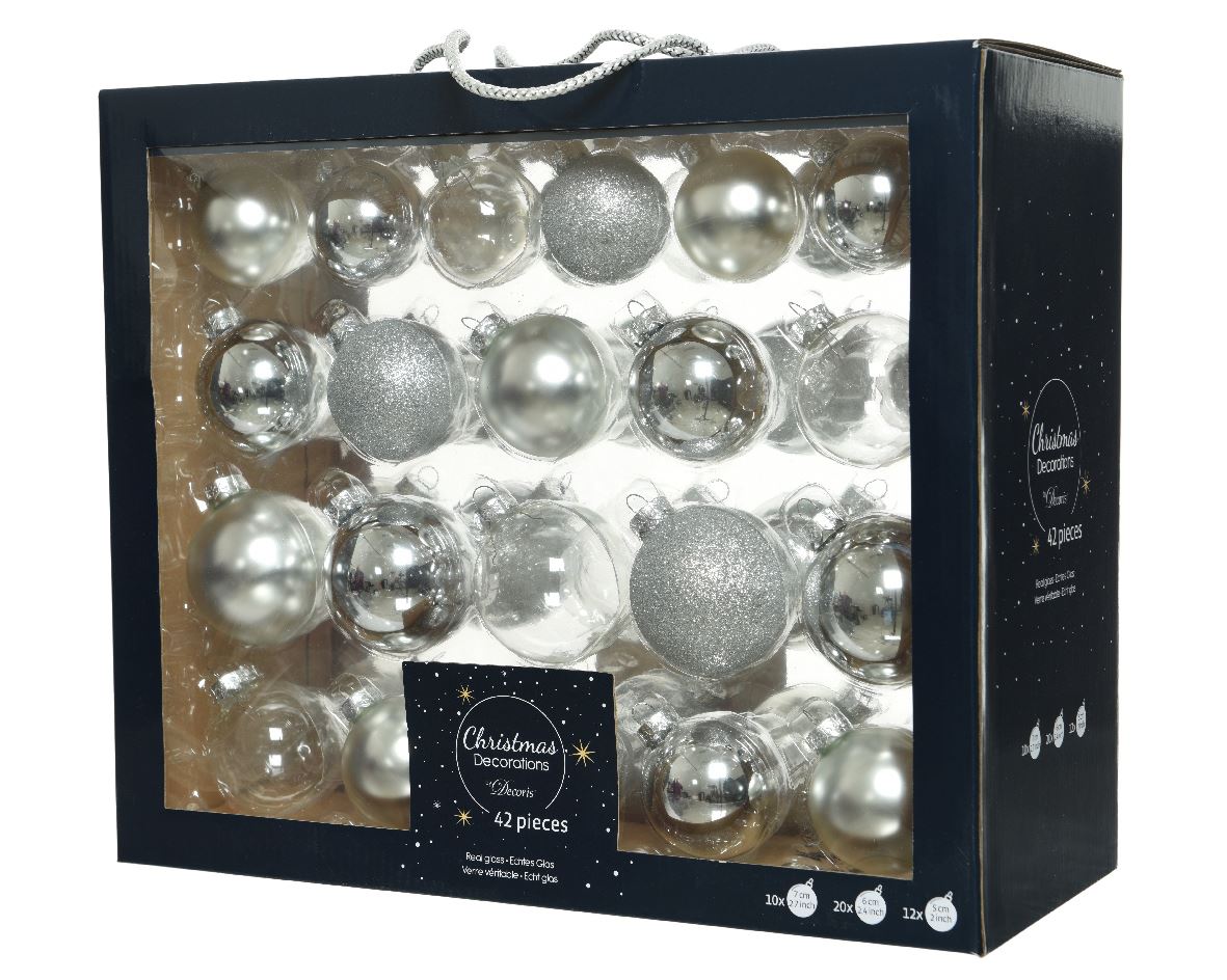 Set of glass balls for Christmas tree Silver, 42 pcs., 7/6/5 cm, 14.9251 Set of glass balls for Christmas tree Silver, 42 pcs., 7 cm, 14.9251