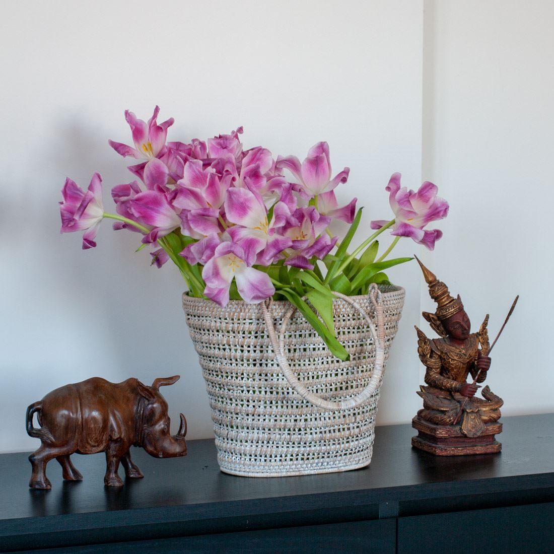 Handmade rattan bag - A touch of natural elegance! Dimensions: 37x20x28 cm