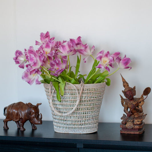 Handmade rattan bag - A touch of natural elegance! Dimensions: 37x20x28 cm