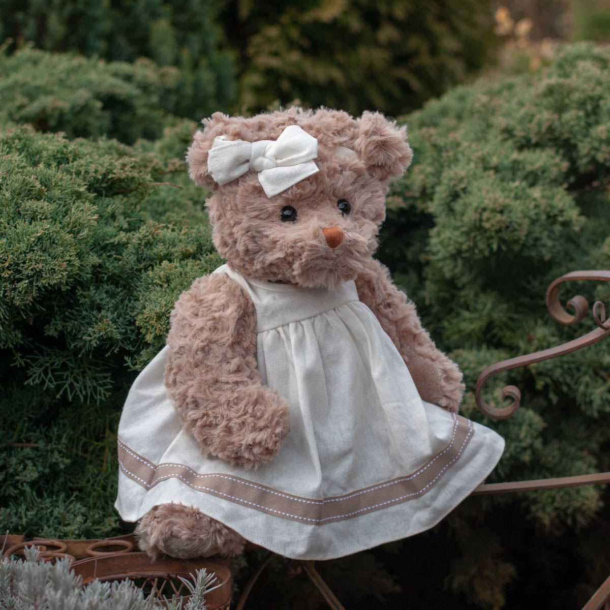 Plush Bear Bukowski “Dolce Marina”, 40 cm – Soft Scandinavian Toy