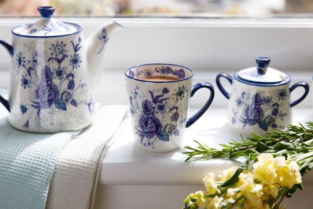 London Pottery Blue Rose sugar bowl