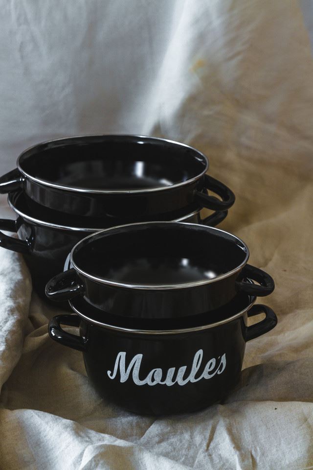 KitchenCraft World of Flavours Mediterranean Standard Mussels Pot